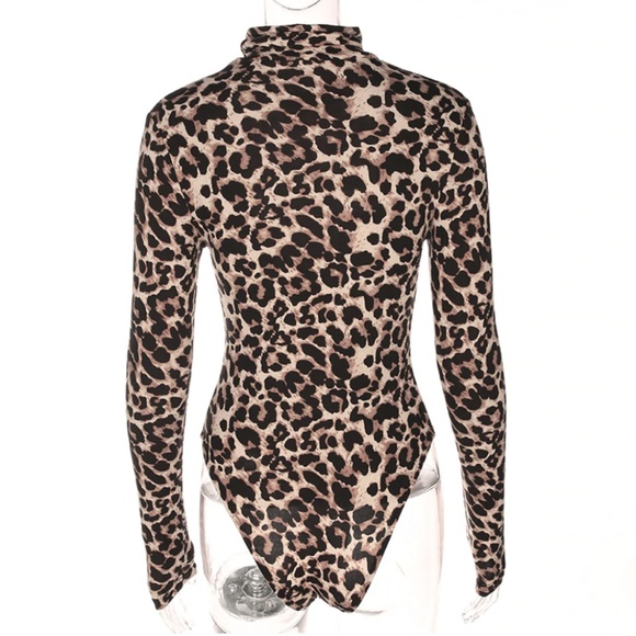 Nyla Leopard Print Bodysuit - Picture 4 of 7